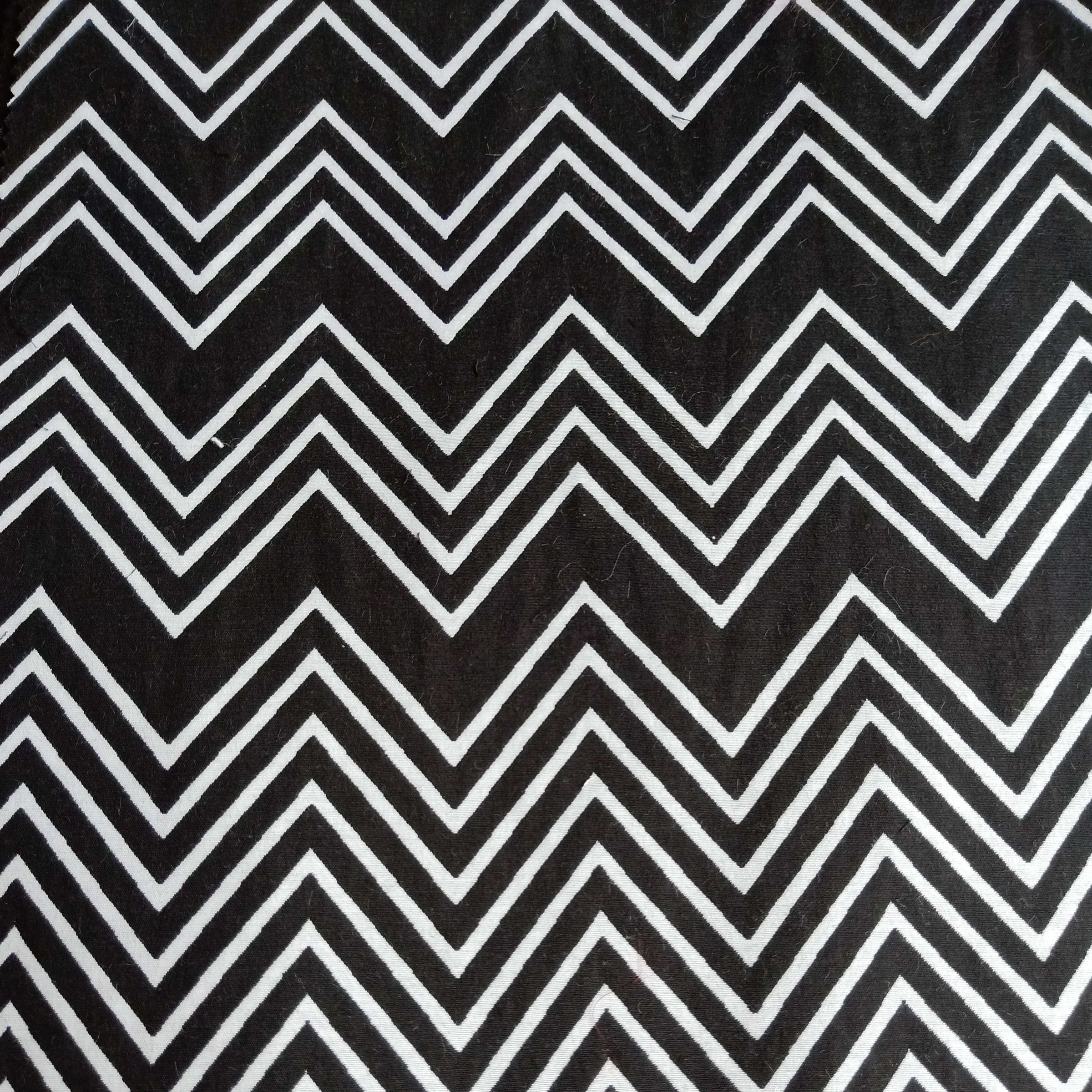 60%Cotton 36%Polyester 4%Elastane
