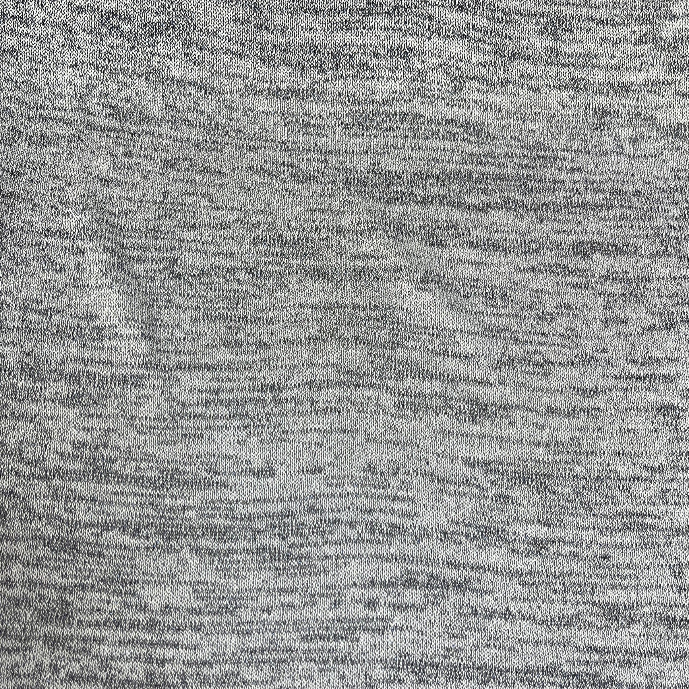 1/24Nm 57%Viscose 20%Polyester 10%Nylon 8%Linen 5%Metallic